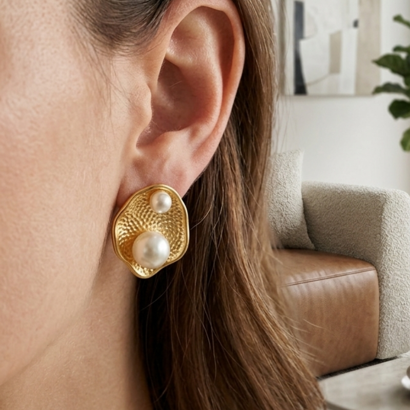Pearl Studs