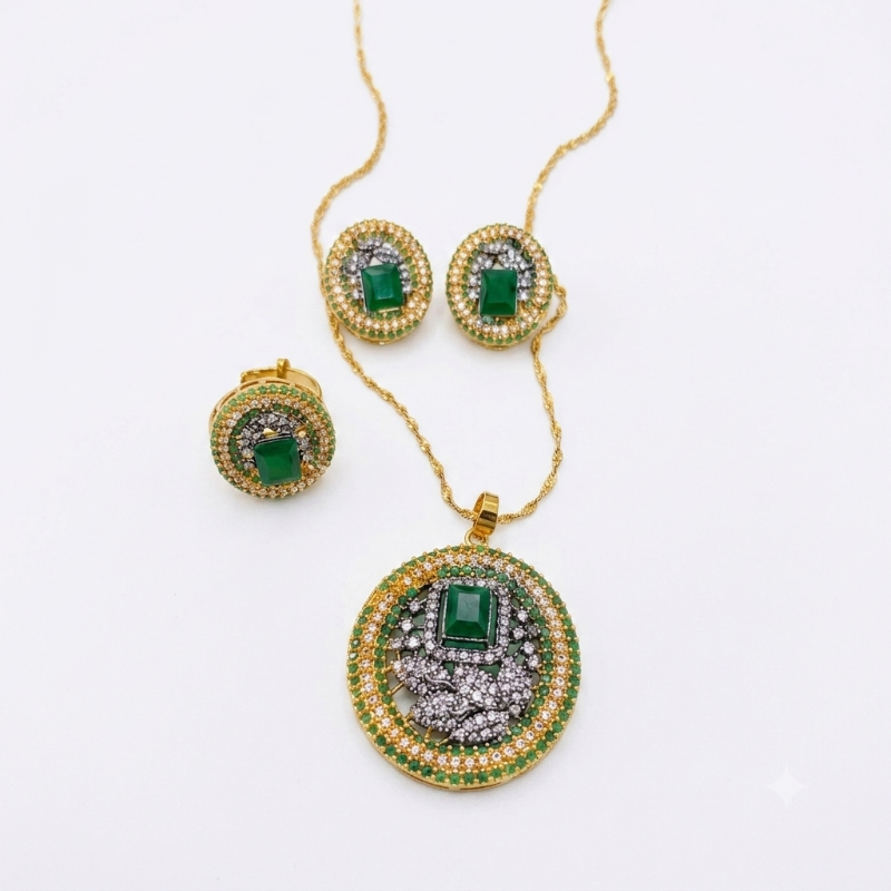 Emerald Luxe Pendant Set